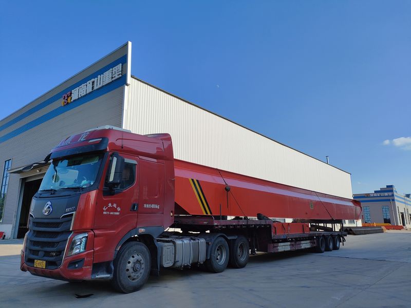 安徽某建材公司，采購我公司一臺32噸電動單梁起重機