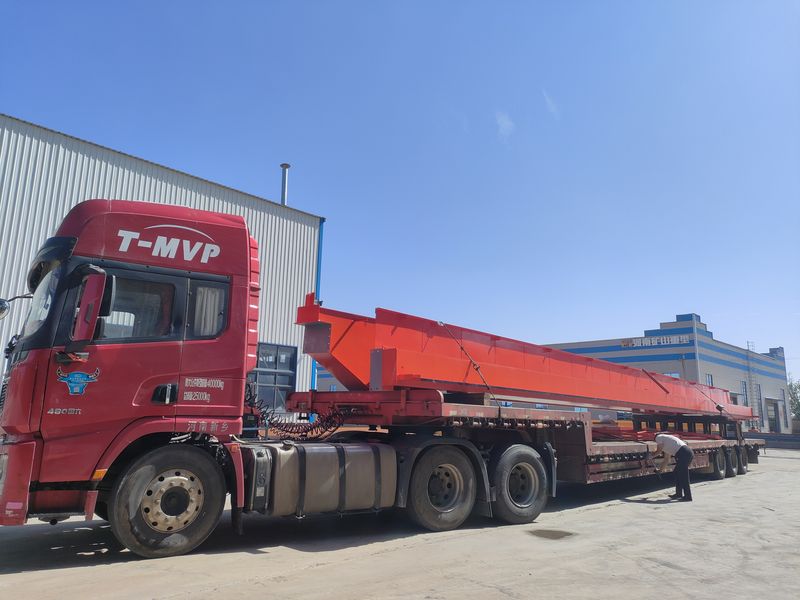 湖南邵陽某公司采購(gòu)我公司一臺(tái)葫蘆雙梁起重機(jī)