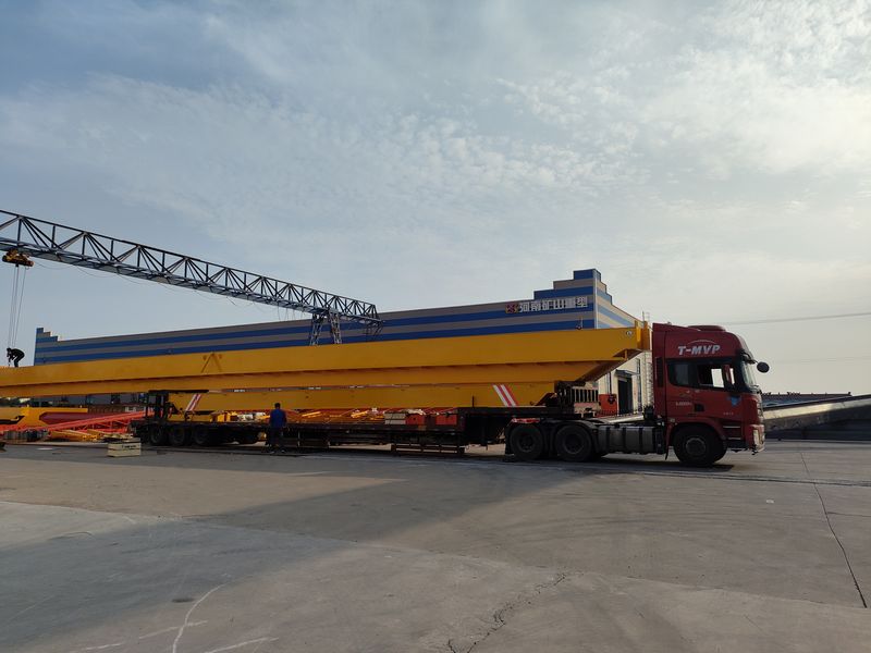 一批歐式單梁、歐式葫蘆雙發(fā)往山東威海