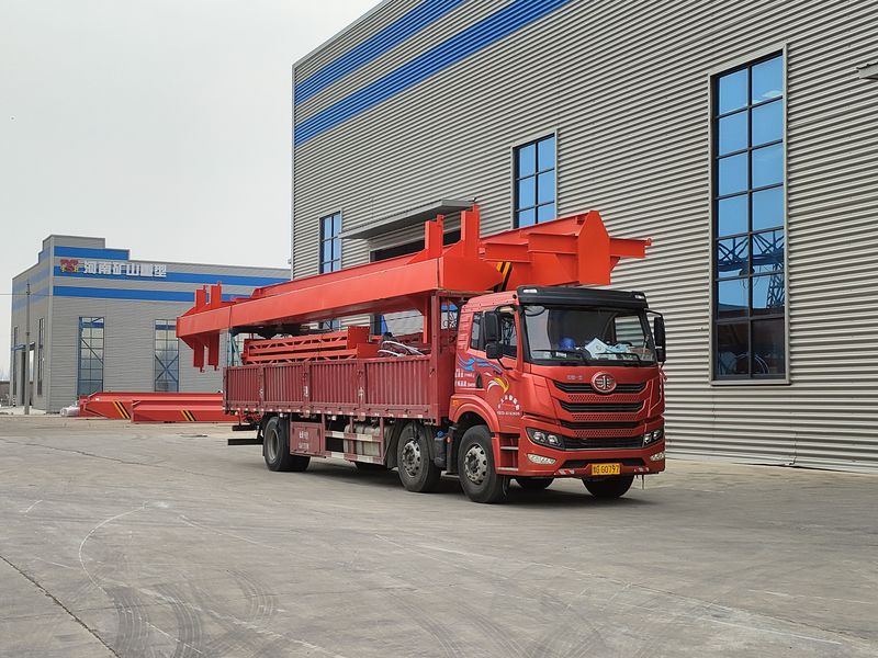 2臺(tái)電動(dòng)葫蘆門式起重機(jī) MHxh10t—13m 發(fā)往河南焦作交付客戶使用。